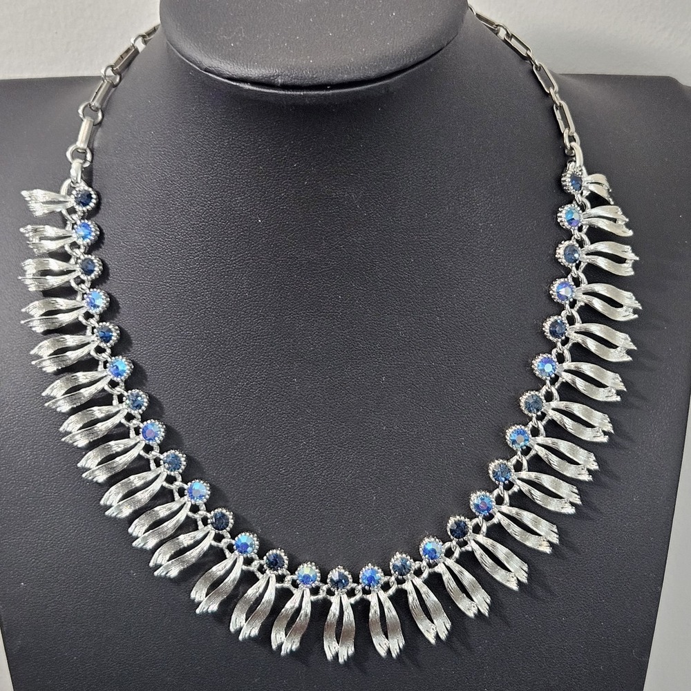 Vintage Lisner Blue Rhinestone Necklace Silver Tone Ribbon 16"